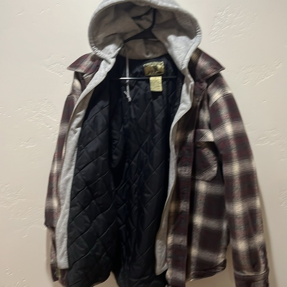 Field @ stream size large - Picture 3 of 3